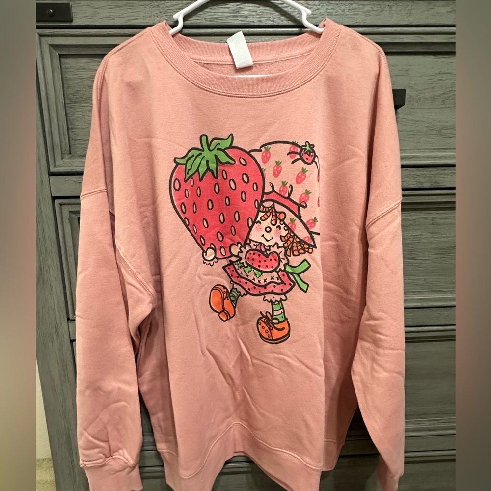 🎉FINAL PRICE🎉Hot Topic Pink Strawberry Character Sweatshirt